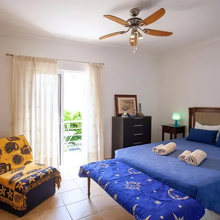 Casa Do Lagar - Beautiful Townhouse Near Algarve Beaches Pêra
