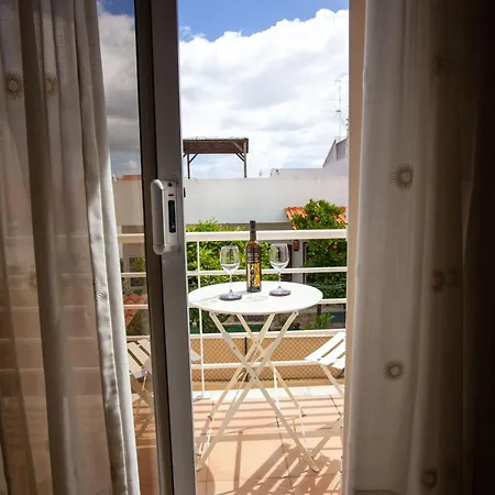 Casa Do Lagar - Beautiful Townhouse Near Algarve Beaches Pera